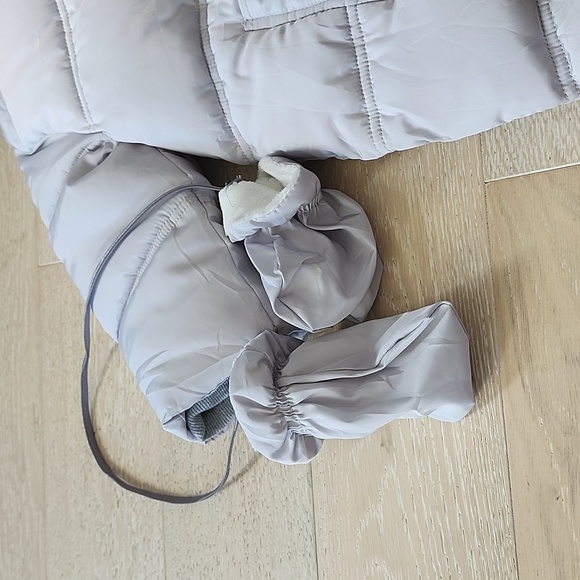 Unisex winter snowsuit 12 months - Picture 6 of 11